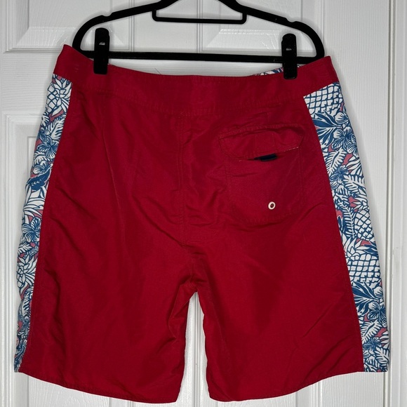 VINEYARD VINES Men’s Red Floral Side Board Shorts Size 36 Velcro‎ Tie Closure - Picture 2 of 6